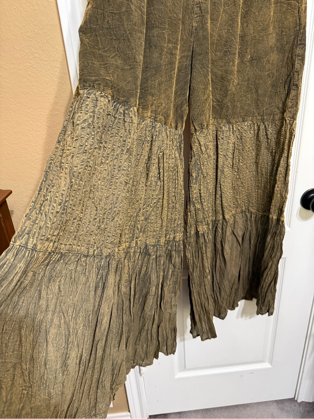 H011 NWT Young Thread L w15-21 Brown Tiered Pants - - Picture 3 of 11